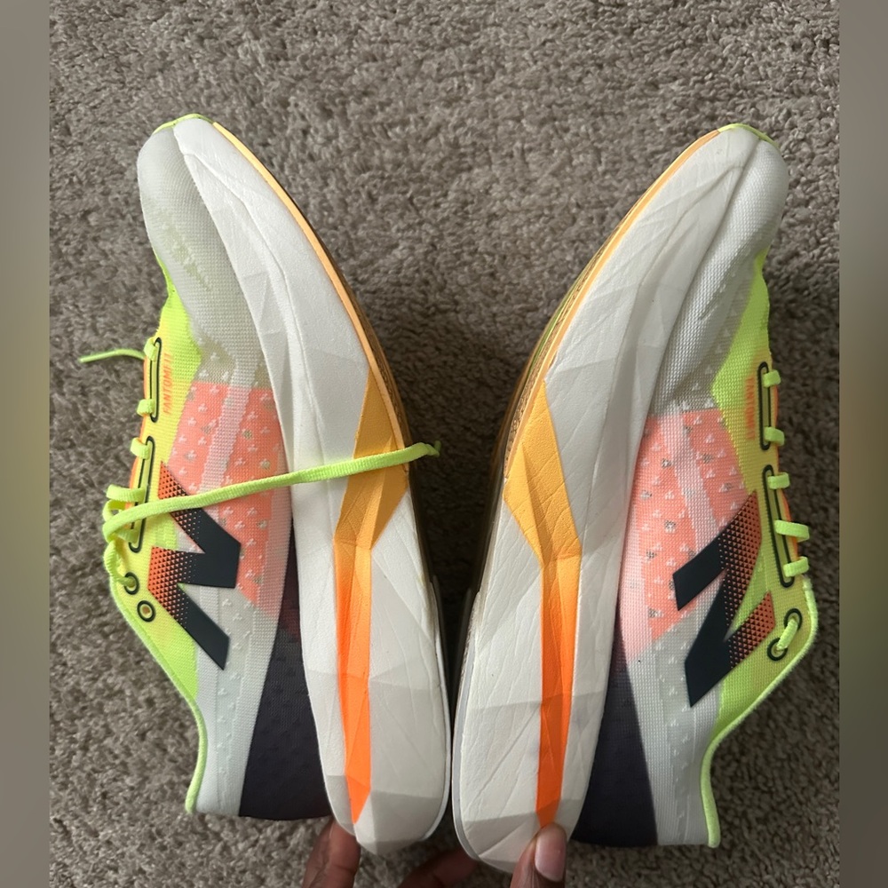 New Balance Supercomp Elite 4